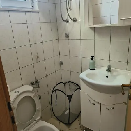 Apartment Ante